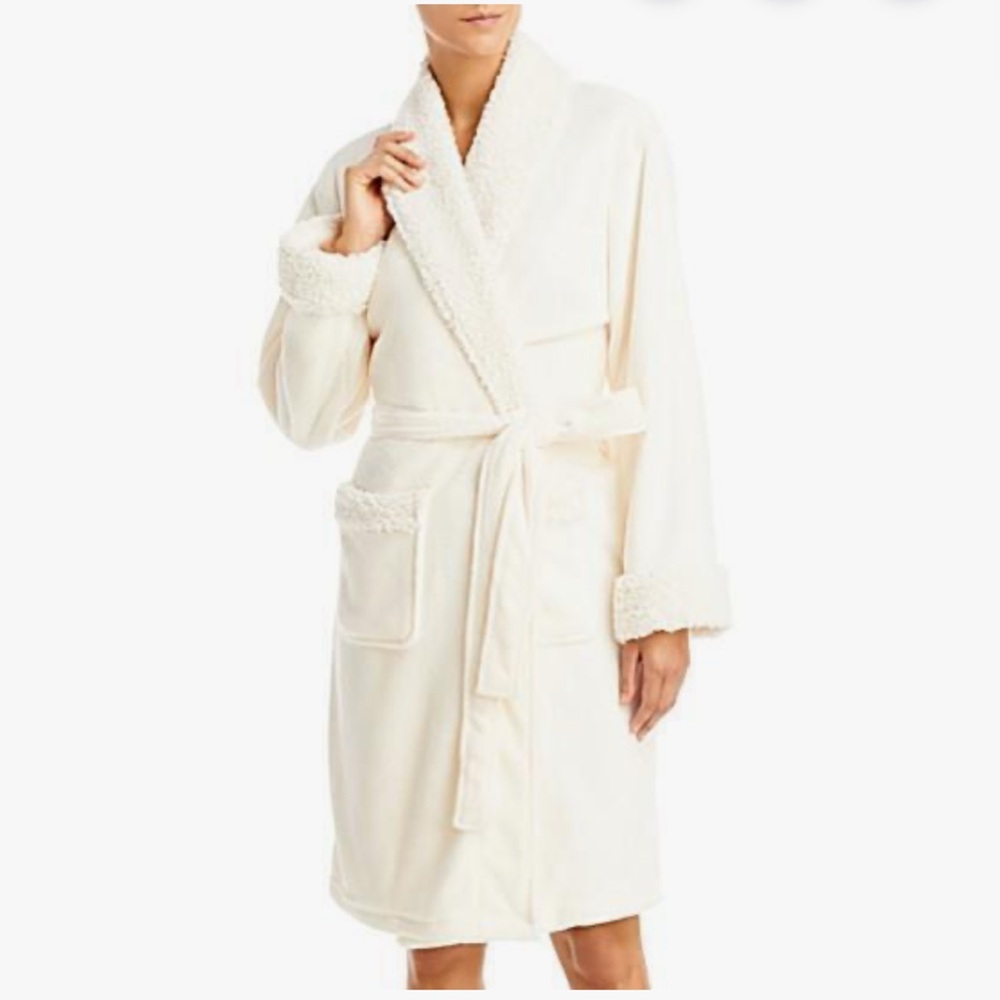 Hudson park collection robe Luxurious Cream Bathrobe, brand new retail $130